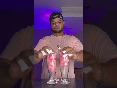 Iced coffee cotton candy 🧋#icedcoffee #coffee #asmr #mukbang #dalgona