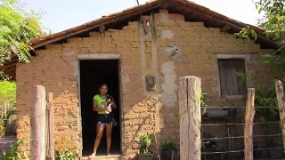 HISTÓRIA E LUTA COM SIMPLICIDADE  DA JOVEM DASDORES