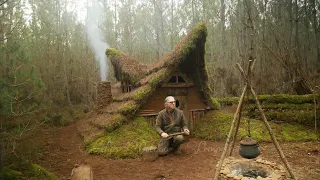 Building a Complete Survival Mini House with dead wood pin needles  rocks and clay