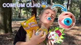 COMENDO DOCES ESTRANHOS NA FLORESTA🤮