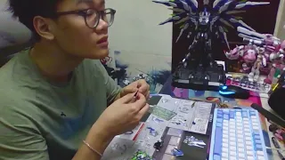 Finally, I reached the most aesthetically pleasing assembly step of the model.