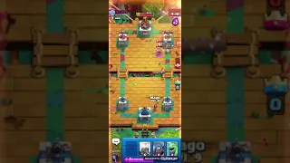 me toca un cofre lejendario en clash royale arena 13
