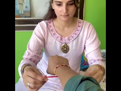 रक्षाबंधन में राखी बंधवाने के बाद होता है ये सब! 😲#facts #rakhi #shorts