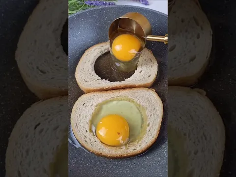 🍳 How to make an easy eggs with bread #eggs #breakfastideas #breakfast