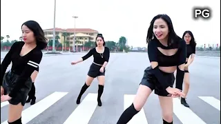 Khi hoa hậu làng nhảy