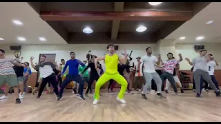 #tigershroff rehearsal time