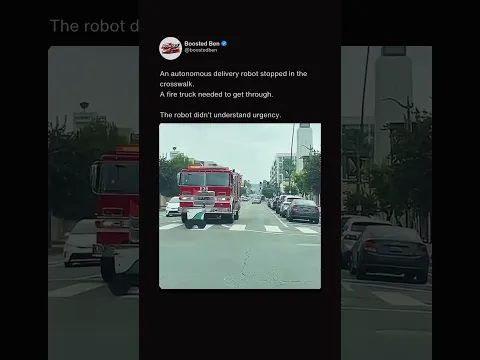 When an AI Delivery Robot Meets an Emergency #automobile #shorts #fail