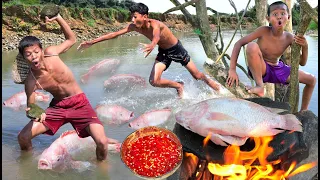Survival Skills - Eating Red Fish Delicious - Cook On A Rock