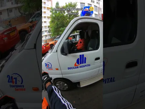 I'm wrong but ambulance serious 🚑🥺🙏 #bengaluru #lekirider #ambulance