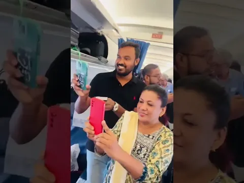 #Rajinikanth simplicity in flight..🤩#shorts #ytshorts #youtubeshorts #ytshortsindia #telugu #tamil