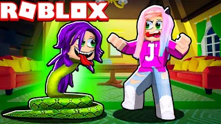 Kate got turned into a Snake! 🐍 | Roblox: Snakey