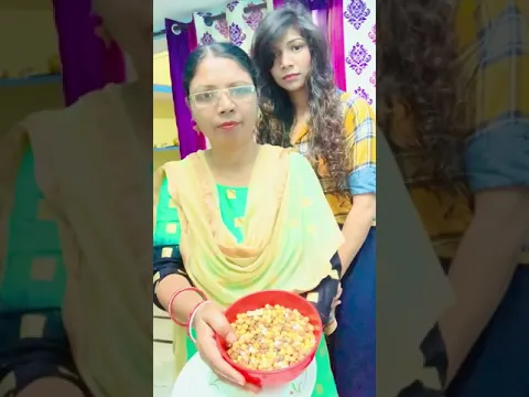 Roti ki qadar unse pucho jinko ek wqt ka khana naseeb nhi hota #food #garibi #motivational #helppoor