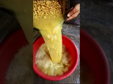 MOLIENDO MAIZ A PIEDRA CON MI ESPOSO