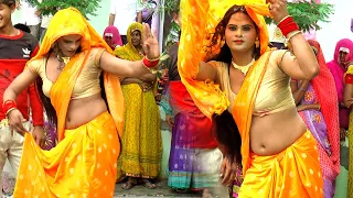 रवीना भाभी ने किया ससुराल में रिश्तेदारों के सामने ताबड़तोड़ डांस/बालम तोकू जहर दे दूंगी #veena