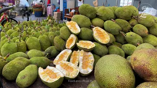 OMG Giant Jackfruit 😱 - Thailand street food