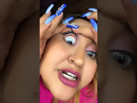 MI OJO SE TRAGO EL LENTE DE CONTACTO 😭👁️