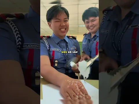 Bài kiểm tra đổ sáp kỳ lạ của cảnh sát 😲