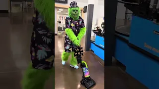 Just getting my walk on in Walmart 😂😂