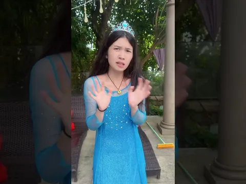 爱莎不敢下水王子来帮忙#艾莎