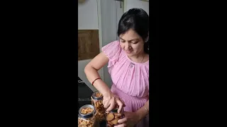 आज मैंने गेहूं के आटे से 2 अलग-अलग तरह का ढेर सारा नाश्ता बनाया|Wheat Flour Namak Pare &Aata Biscuit