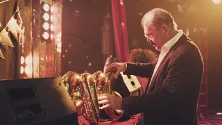 La Arrolladora Banda El Limón De René Camacho, Natiuska  - Ni Siquiera Somos Amigos