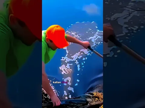 Kalau kalian ketemu busa seperti ini,kalian harus cepat lari dari sungai kawan😳 #short #shorts