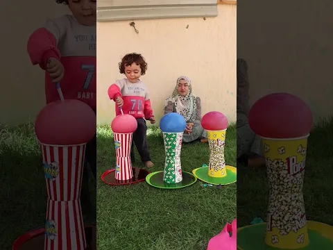 عمر فرقع ثلاث بلونات مياه 🎈