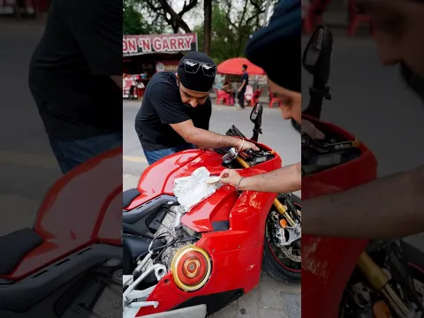 egg omelette made on 40 lakh ki Superbike #shorts #viralvideo #ducati #hot #fun #rare
