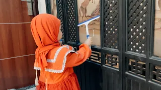 Shanum Rajin bersih Bersih Rumah