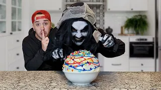 Made a special cake for my friend the Monster!!! 🤣🍰