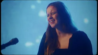 Gabrielle Aplin - Skylight (Live Piano Version)