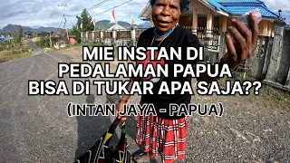 DI PEDALAMAN PAPUA MASIH BISA SISTEM PEMBAYARAN BARTER???