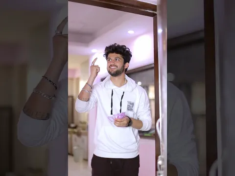 Ye kya hua? 😁  #shorts #youtubeshorts #amishaforyou