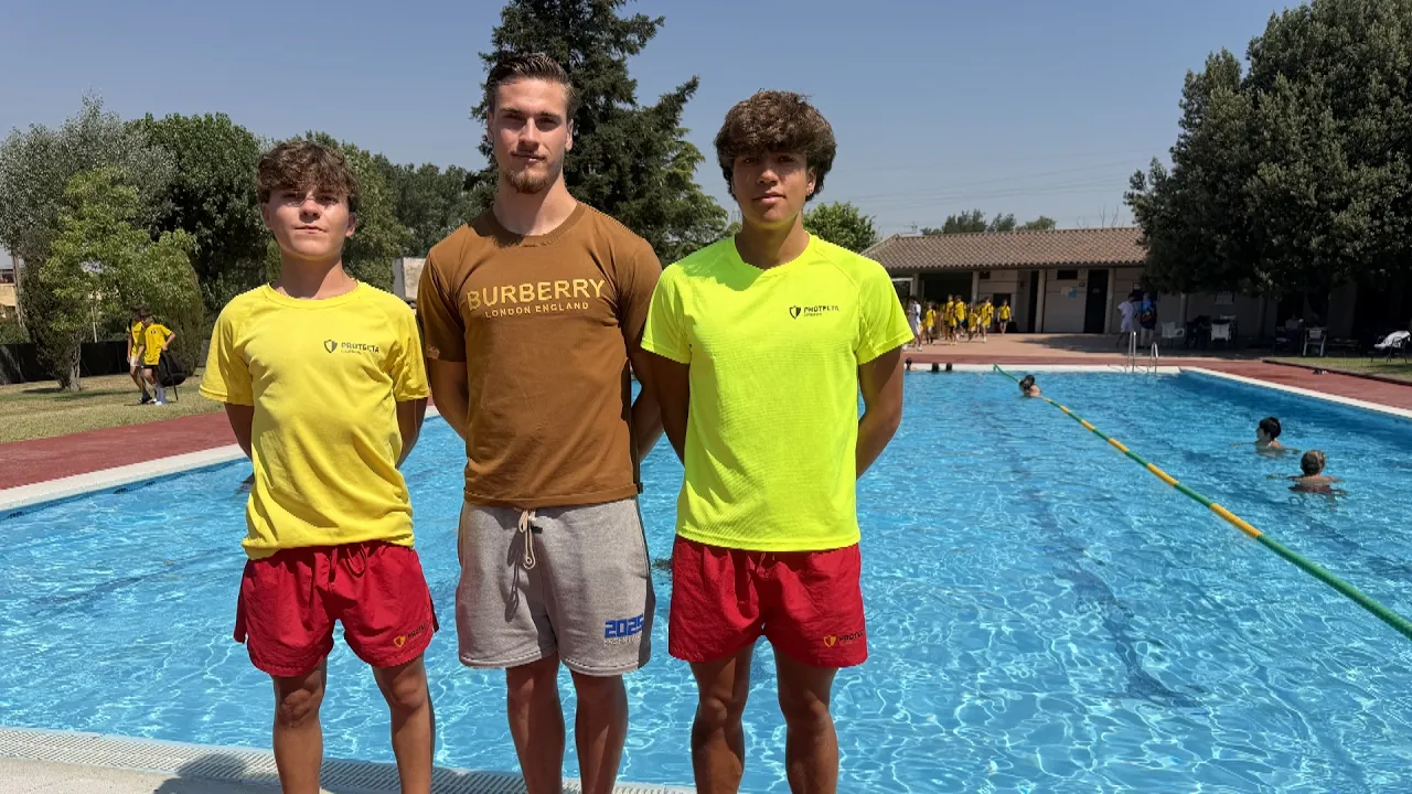 La feina de socorrista, una de les més buscades a Osona durant l’estiu