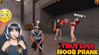 Noob Prank and Flirting With Worlchat Random Cute Gïrł in Lone Wolf