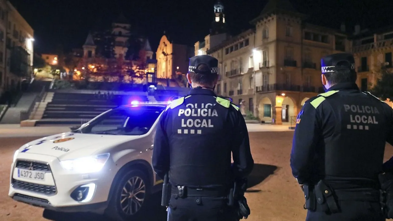 Manlleu condemna les agressions a Policies Locals i Mossos d’Esquadra