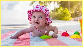 Funny Baby's Reaction On The Beach || 5-Minute Fails