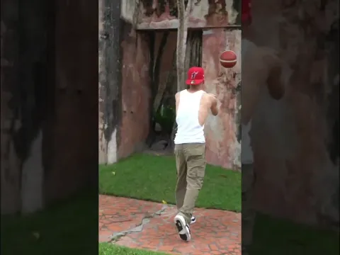 EA EA EAAAAA JAJAJA!! RECUERDEN QUE EL VÍDEO DE “CONTESTO O IGNORO” CON ROBI SALE ESTE VIERNESSSSS😝