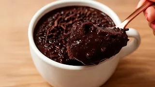 Bolo de caneca de Chocolate Molhadinho
