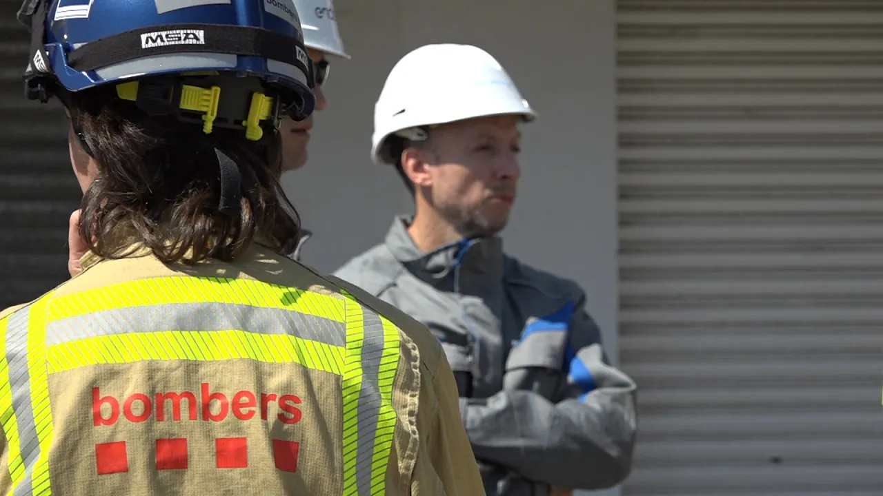 Els Bombers de Vic es formen amb Endesa per millorar la seguretat en incidents elèctrics