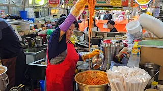 새콤달콤!! 줄서서 먹는 영선네 비빔국수  Spicy Kimchi bibim noodle - Korean Street Food