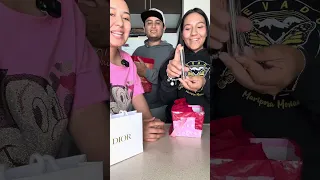 Mi novio no sabe lo que es un buen regalo 🎁