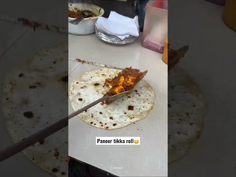 Paneer Tikka Roll😋❤️ #shorts #favorite #paneertikka #paneertikkaroll