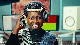 Eunice Goula  Ditanyè (Hymne national) en Bissa