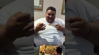 Todo lo que come el gordito Juan en un día