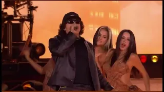 Shakira + Beéle - Hips don’t Lie (Live GNP Seguros) 
