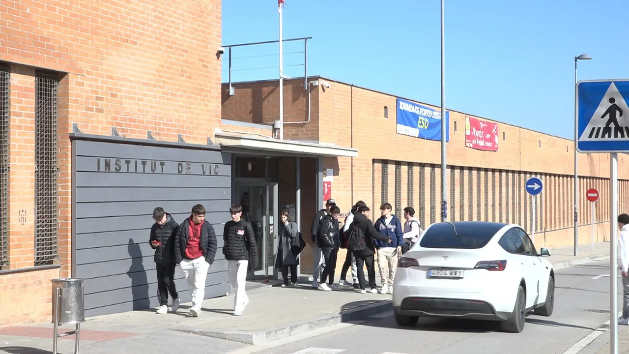 Educació crearà un nou centre per mantenir l’ESO i el Batxillerat de l’Institut de Vic