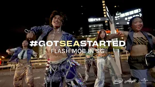 FLASH MOB SPOTTED IN SG