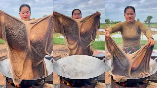 Yummy Cooking Beef Stomach with Bell Pepper