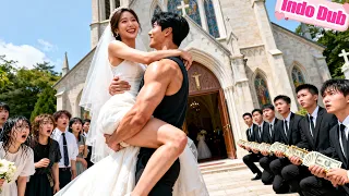Dibuang Saat Nikah, Gadis Ini Nikahi Pengemis. Ternyata Dia CEO Miliarder!